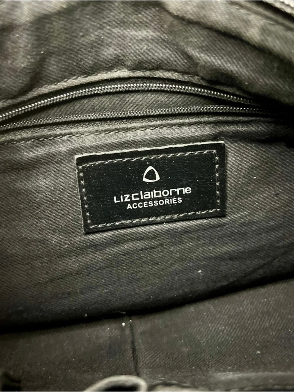 Liz Claiborne Black Shoulder Bag Pebbled Faux Leather Hobo Purse - Picture 9 of 9